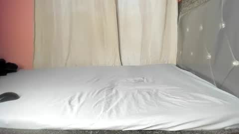 ebonysmiles00 online show from June 20, 7:23 am