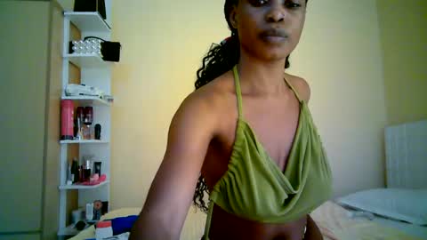 ebonytanqueen online show from June 15, 3:40 am