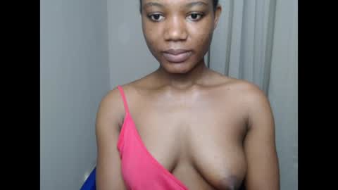 ebonyxxbae online show from August 3, 2:37 am