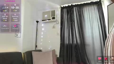 Snapshot of eden_heaven chatting on March 4, 11:22 pm Eden Heaven online show from March 4, 11:22 pm