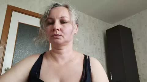 edithmanning online show from June 11, 10:56 am