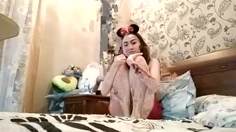 Effy online show from July 3, 6:25 pm
