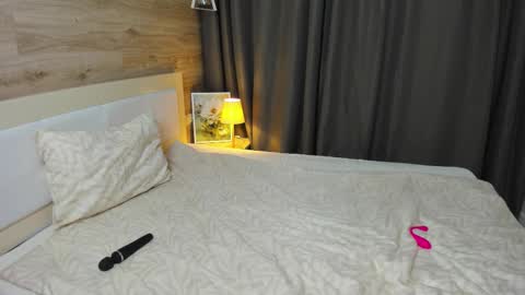 Effy online show from November 28, 7:44 am