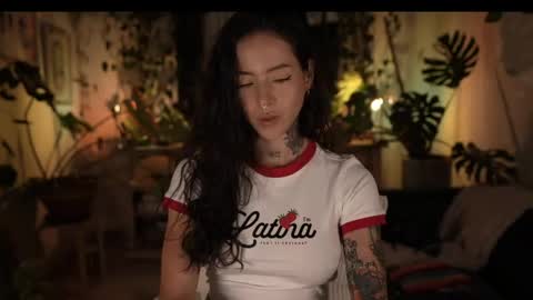 Effy online show from May 9, 1:18 am