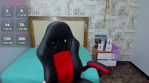  E F F Y  online show from October 24, 8:05 pm