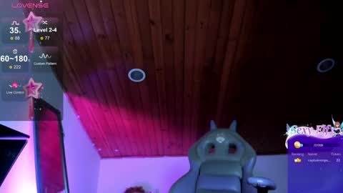 eileen_pinkman online show from April 29, 4:48 am