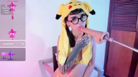 eimy_salome_ online show from April 14, 8:42 pm