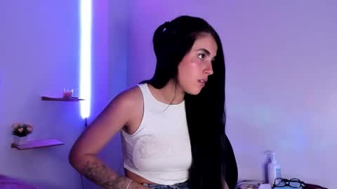 eimyy_rouse online show from March 14, 1:50 am