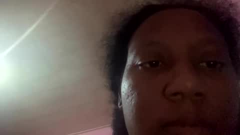 Eirondra Valeen online show from November 3, 1:42 am