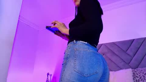 elaa_queen online show from March 13, 7:37 pm