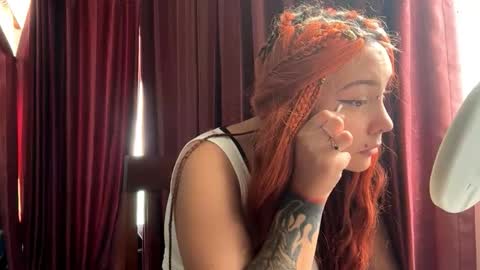 Mia online show from March 19, 6:07 am