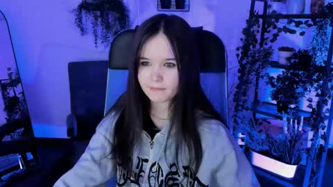 Your sweet girl online show from April 29, 5:30 pm