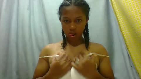 elaliealdy online show from February 3, 5:27 am