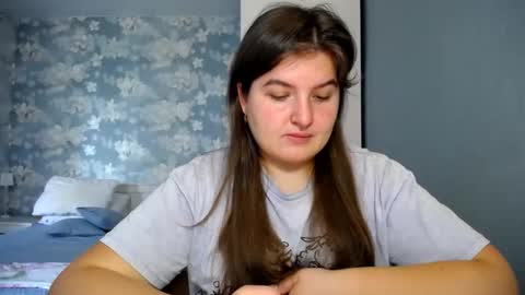 Elanis online show from March 18, 12:54 pm