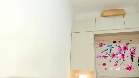 elarey_ online show from April 29, 12:19 pm