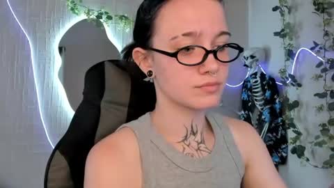 elastikiss online show from June 23, 7:50 am
