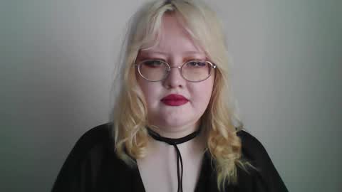 elayne_sweet online show from March 3, 8:20 am