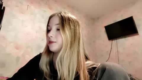 MIa online show from May 6, 11:03 am