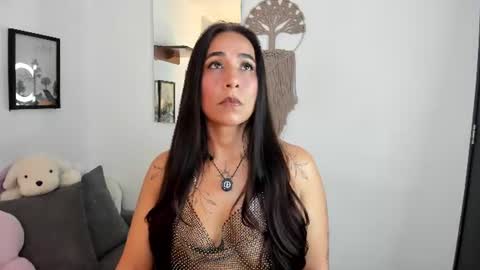 Electra- Please help me reach 100 likes online show from June 17, 12:23 am