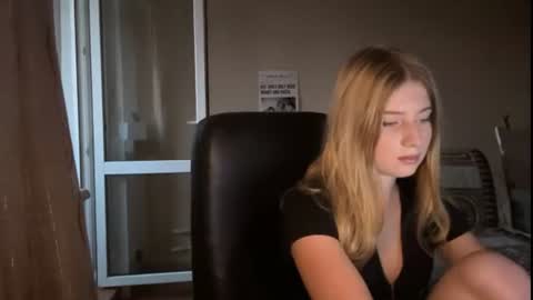 eli_sweetaura online show from July 23, 5:32 pm