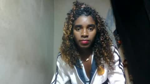 elina981 online show from July 1, 4:28 pm