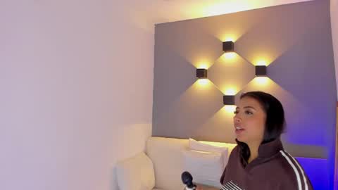 Elisa online show from June 11, 2:53 am