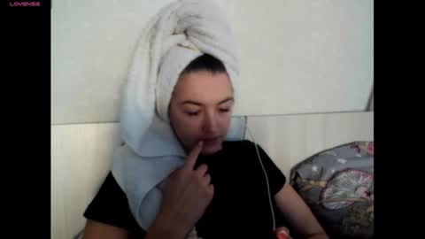 elisa_dove208 online show from January 15, 8:53 am