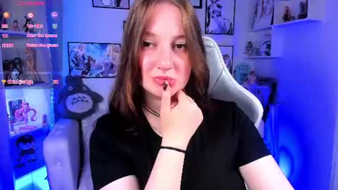 your sweet Lisa online show from June 28, 3:35 am