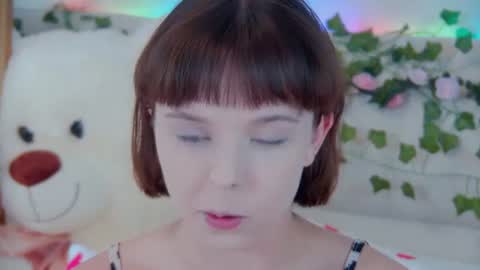 ElisabethDavis online show from July 6, 3:47 pm