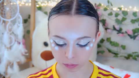 ElisabethDavis online show from June 24, 4:39 pm
