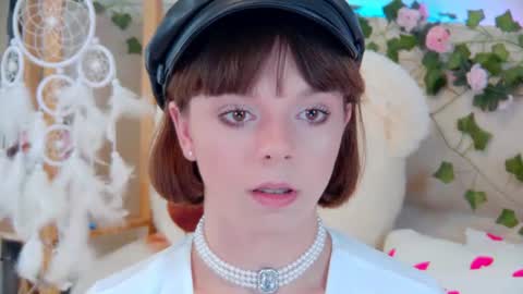 ElisabethDavis online show from July 17, 4:54 pm