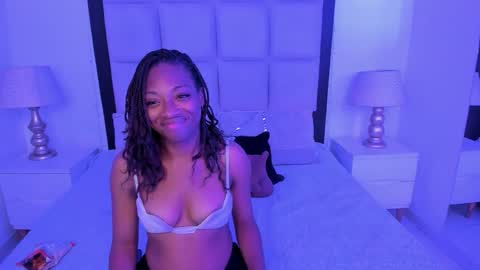 elisabettamonroy online show from January 14, 5:51 pm