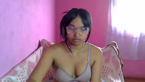 elisah01 online show from July 29, 5:40 am