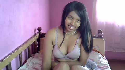 elisah01 online show from July 8, 7:32 am