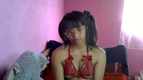 elisah01 online show from June 12, 6:21 am