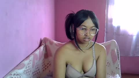 elisah01 online show from July 25, 7:04 am