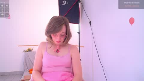 elise_nyx online show from July 29, 12:16 pm