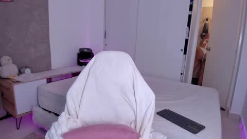 Elissa online show from February 6, 2:48 am