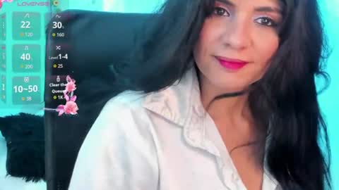 E L I S S A online show from June 19, 2:38 am