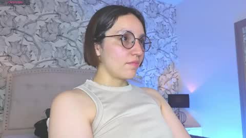 Eliza online show from April 28, 7:40 pm