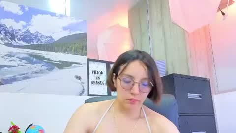Eliza online show from June 16, 4:52 pm