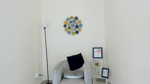 eliza_pryor online show from April 29, 5:30 pm