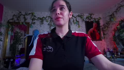 Snapshot of elizabeth77_ chatting on February 4, 10:10 am Elizabeth online show from February 4, 10:10 am