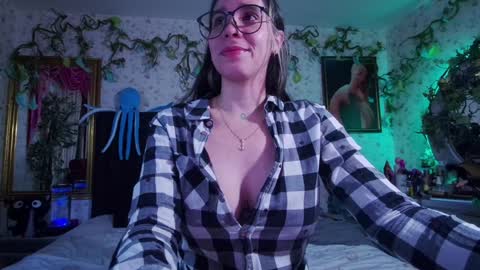 Snapshot of elizabeth77_ chatting on February 6, 10:14 am Elizabeth online show from February 6, 10:14 am