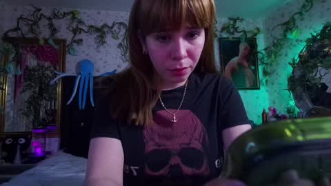 Snapshot of elizabeth77_ chatting on February 3, 10:25 am Elizabeth online show from February 3, 10:25 am