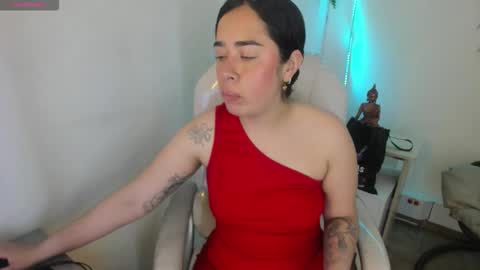 Elizabeth  online show from March 11, 11:47 am