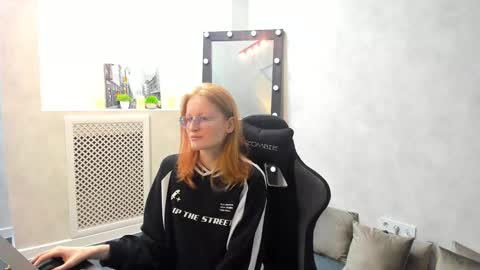 Elizabeth online show from January 31, 8:22 am