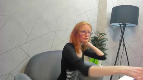 Elizabeth online show from February 27, 9:00 am