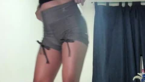 Elizabeth Mathure online show from December 22, 8:17 am