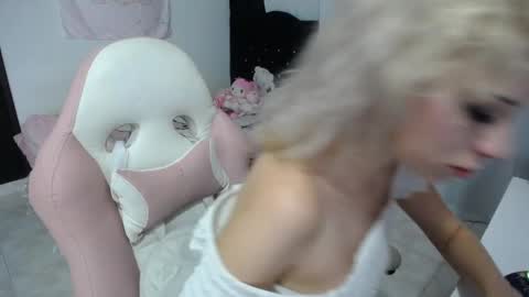  Elizabeth  online show from March 1, 1:16 am